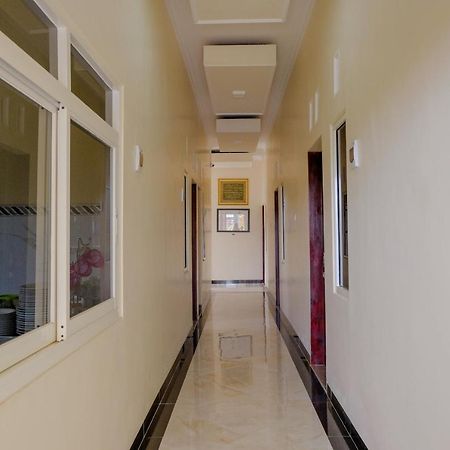 Oyo 1979 Alif Family Residence Μαλάνγκ Εξωτερικό φωτογραφία